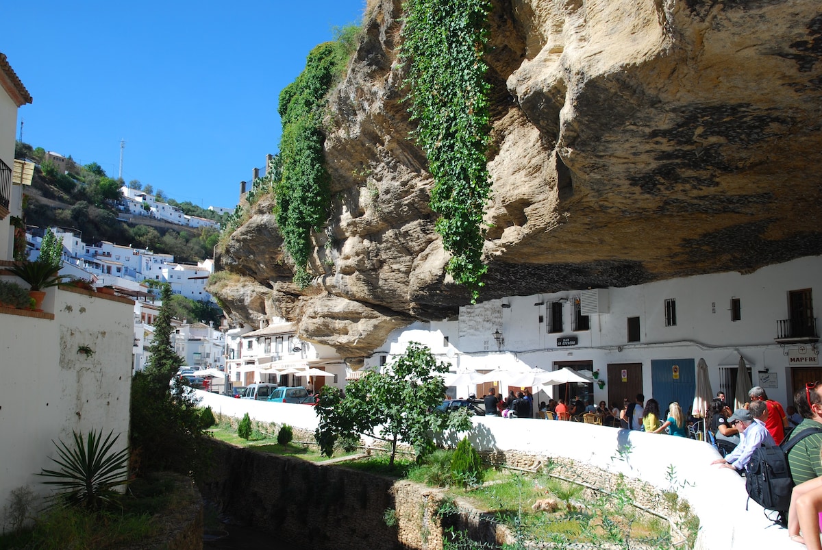 Setenil de las Bodegas: alquileres vacacionales y alojamientos - Andalucía,  España | Airbnb