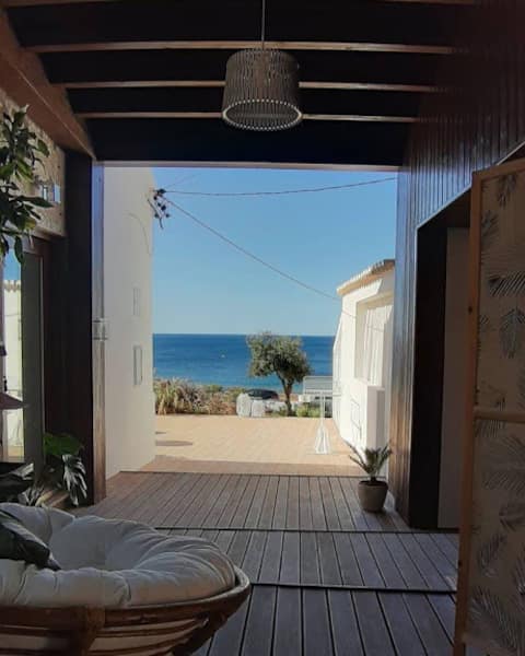 Successful Airbnb property: Casas Dona Vitória Apartment 4 in Budens