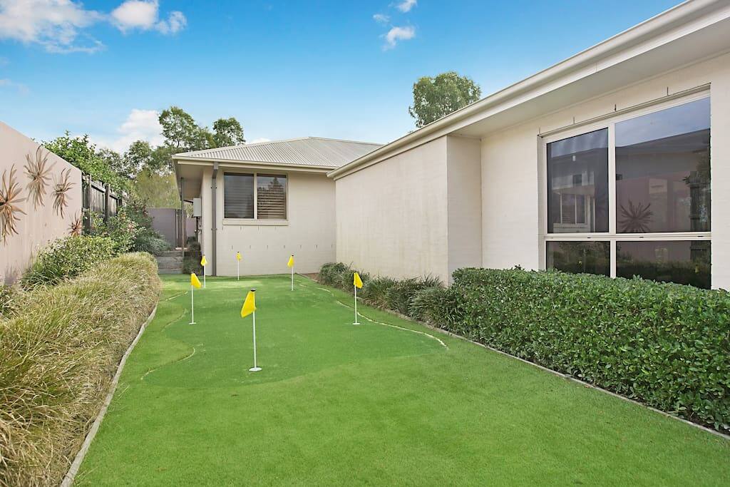 your own putting green
