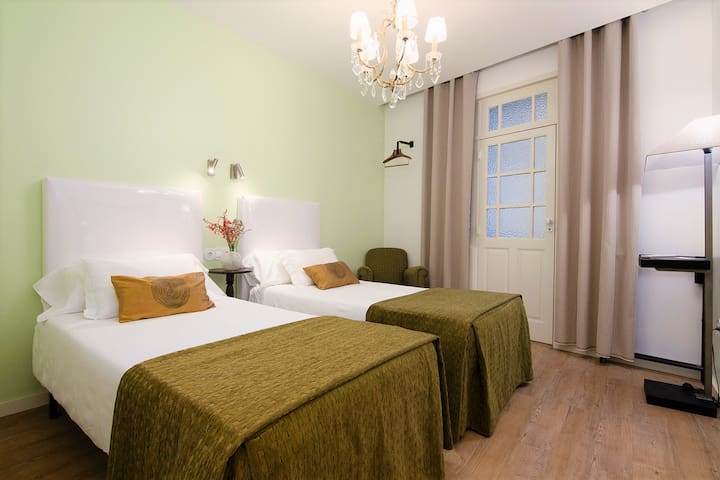 H&L Porto House – Amazing Garden – Best Location