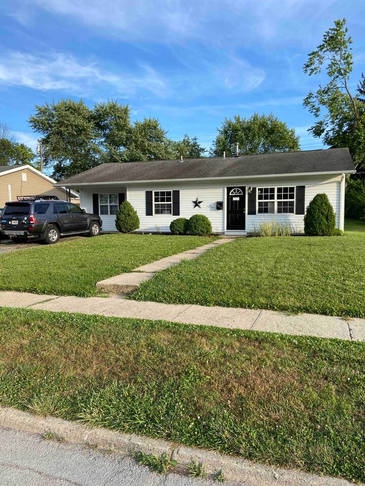 Xenia Vacation Rentals Homes Ohio United States Airbnb