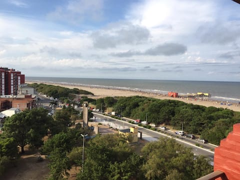 Balconies overlooking the Atlantic San Clemente del Tuyu I