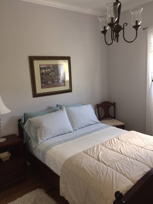 2nd bedroom