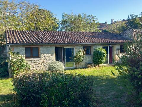 fully equipped cottage in the countryside