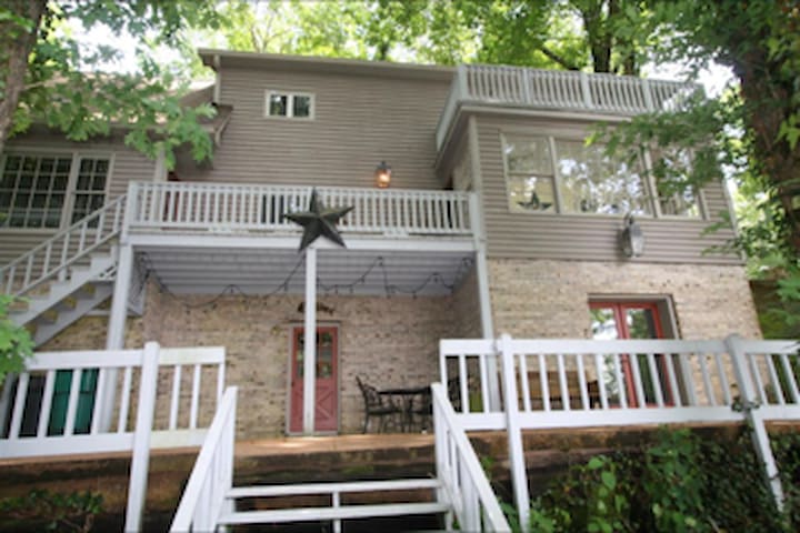 The Perfect Getaway Tims Ford Lake Front Cabin Cabins For Rent