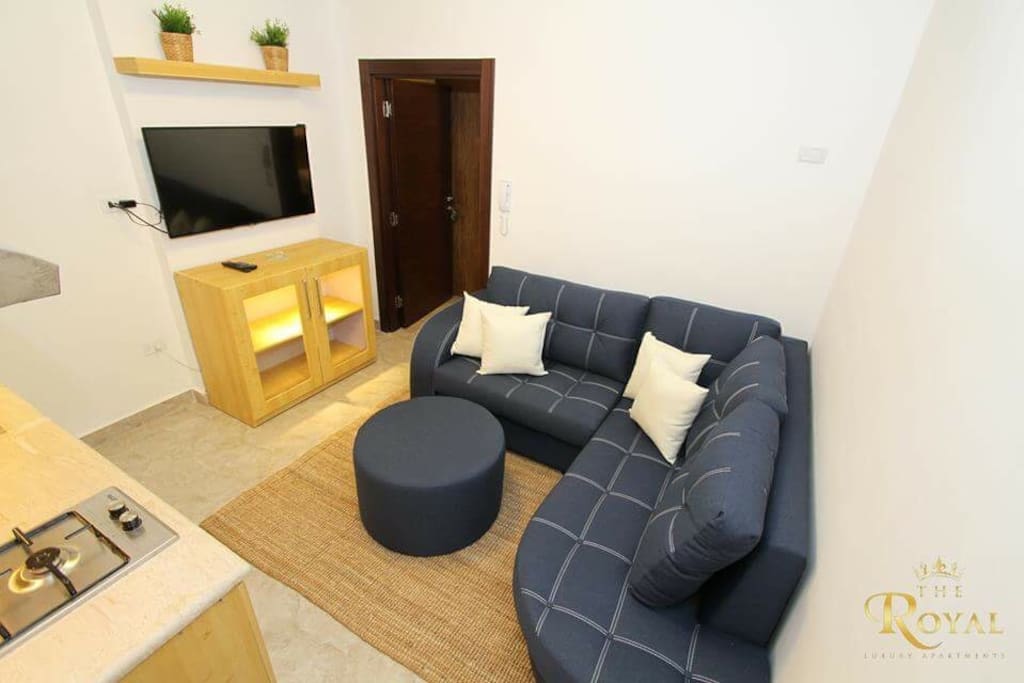 Living Room & HDMI Cable T.V 43 inch & Free wifi