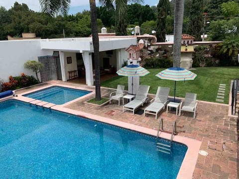 Los Cipreses Guesthouse