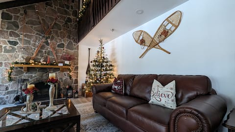 Popular Airbnb listing: Spacious lakefront cottage+hot tub -The Cedar Loft in Trent Lakes
