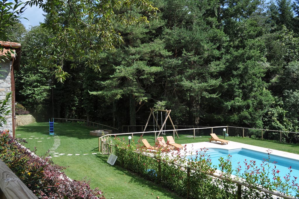 Upper garden onto Pool