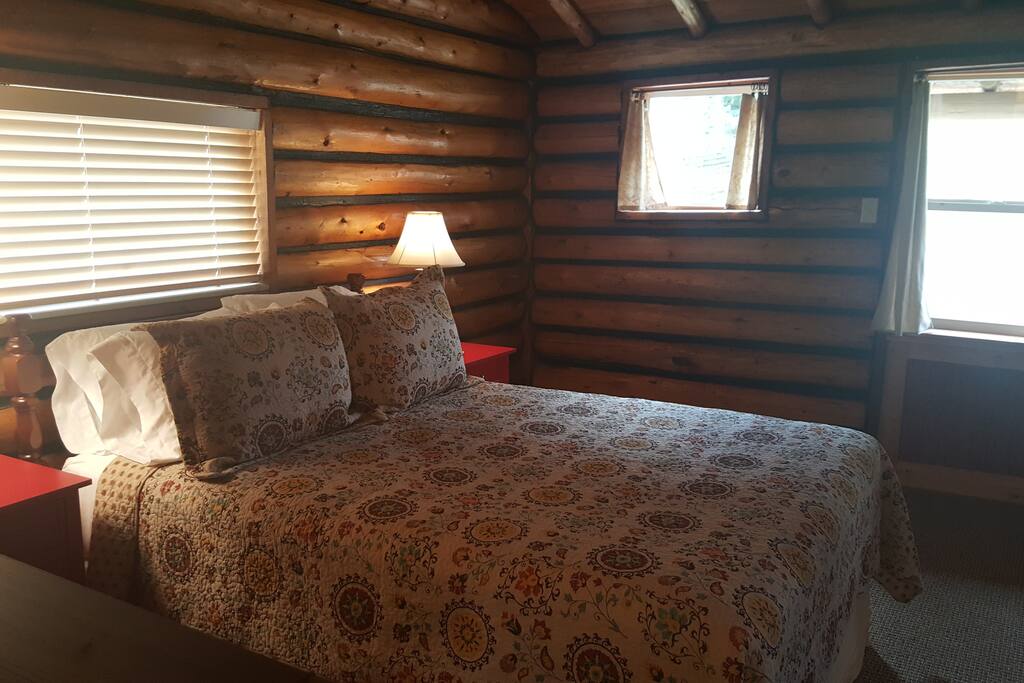 Cozy Cabin
in the Spring