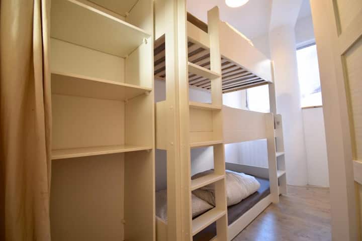 Bedroom 2 - 3 single beds