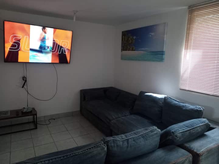 Apartment. Mazatlan Malecon fences 5 minutes away Apartments for Rent in Mazatlán, Sinaloa