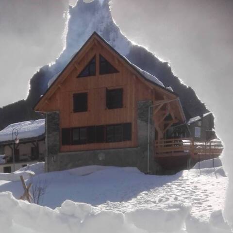 Chalet with sauna for 14 people.