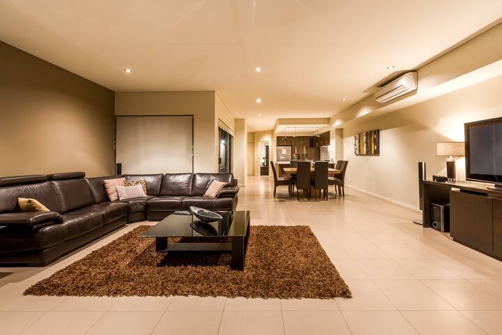 Dunsborough 4 bed 3.5 bathroom Resort Apartment gallery image 5