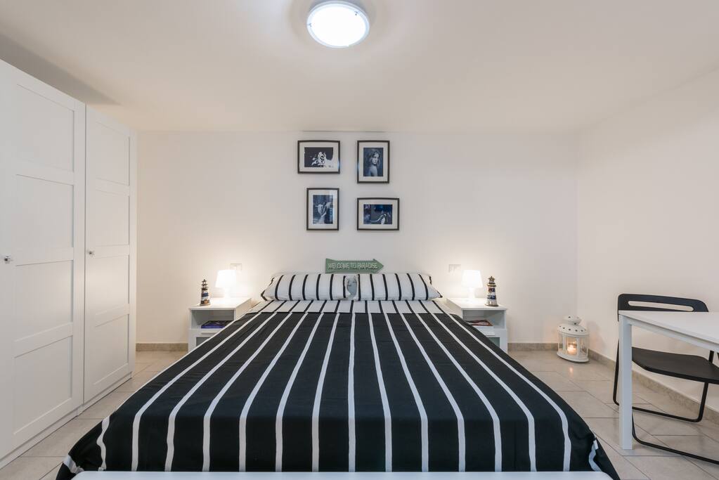 Camera da letto /
Bedroom