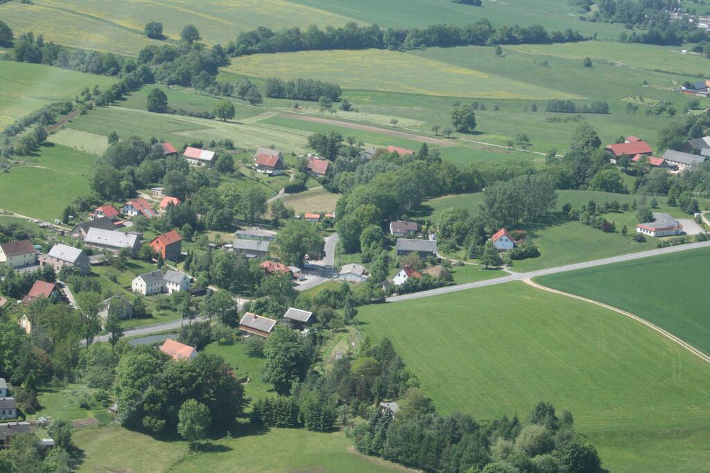 unser idyllisch gelegenes Dorf, zwischen Dresden und Elbsandsteingebirge