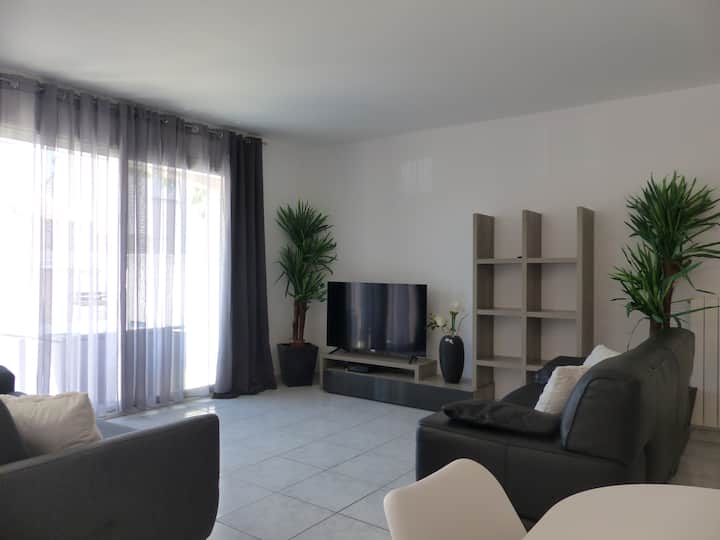 Villa 4 Pièces 8 Couchages - Le Grau d'Agde