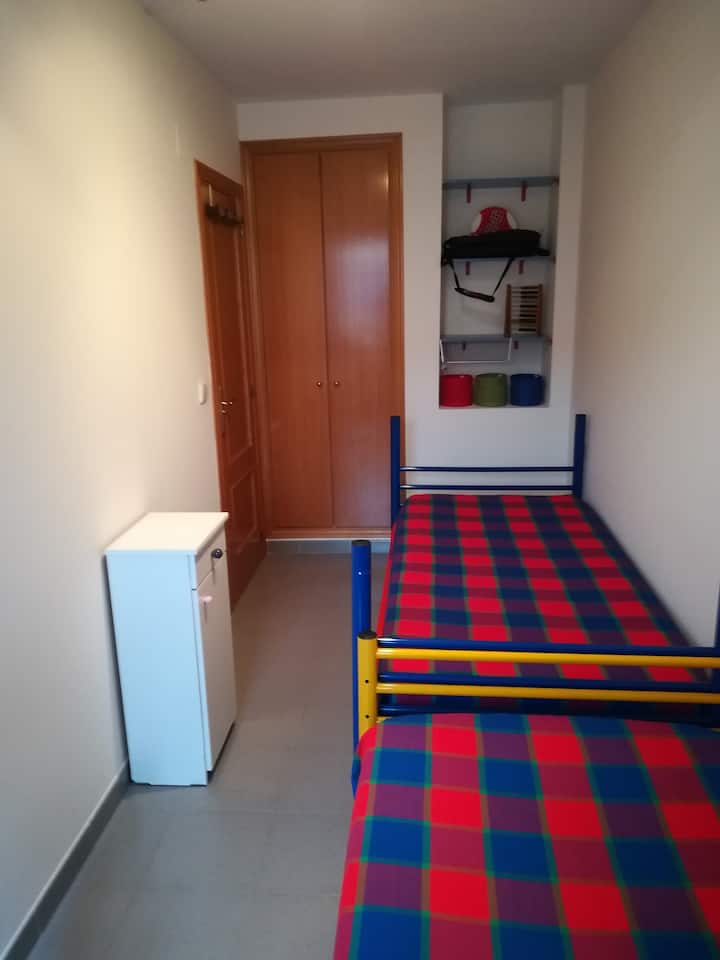 საძინებელი 2