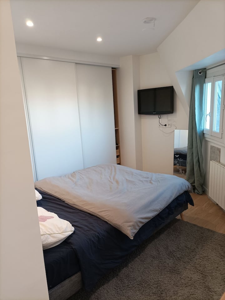 Chambre 3, lit king size (160 x 200), dressing, suite parentale