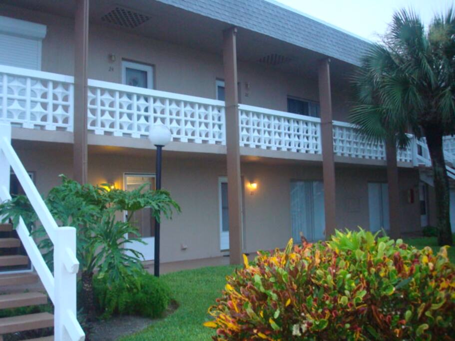 GROUND FLOOR UNIT 20 STEPS TO THE BEACH!