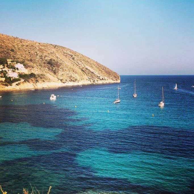 El Portet views from the road. A beautiful walk into the town Moraira, slow pace (you will stop for photo's!) 20mins.