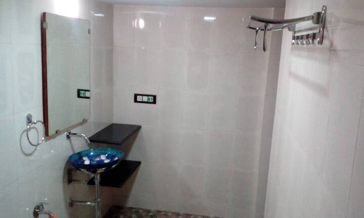 Attached Toilet/Bath