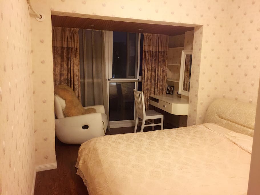 Guest bedroom