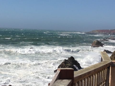 OCEANFRONT!  180VIEWS, fire pit,2bd/2ba