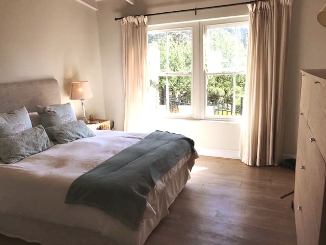 Sunny house with fantastic mountain views & pool gallery image 2