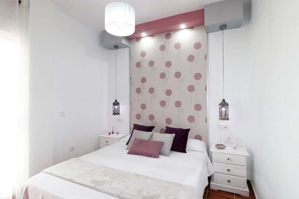 Cama de 1,50 cm, y acceso a terraza