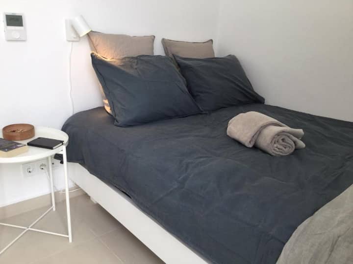 Bedroom 2
(singlebed of 1,20x2,00 for one adult or two children)