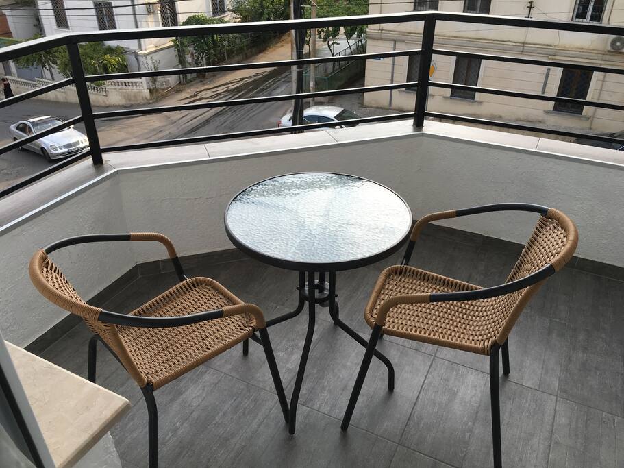 balcony