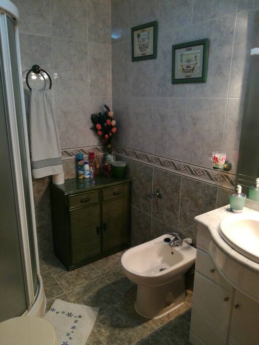 Baño con ducha