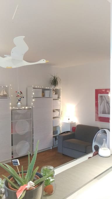 Salon vu de la cuisine
