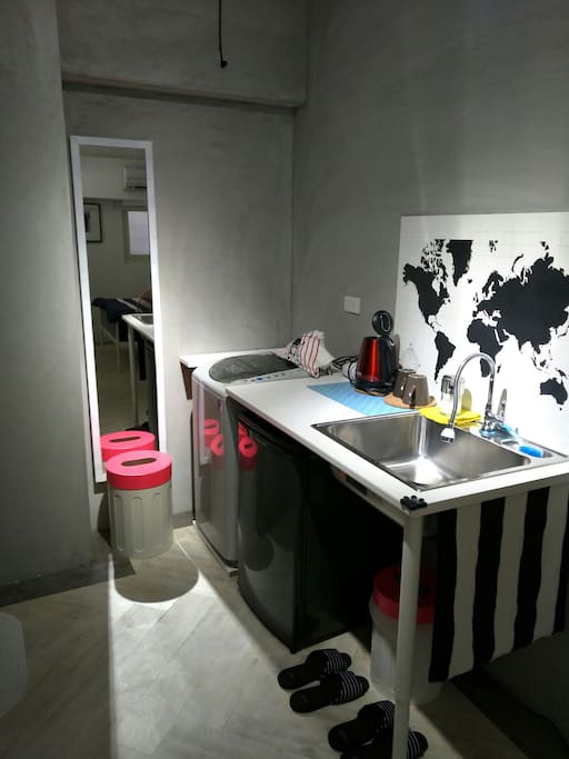 Multi function pantry 小吧檯
