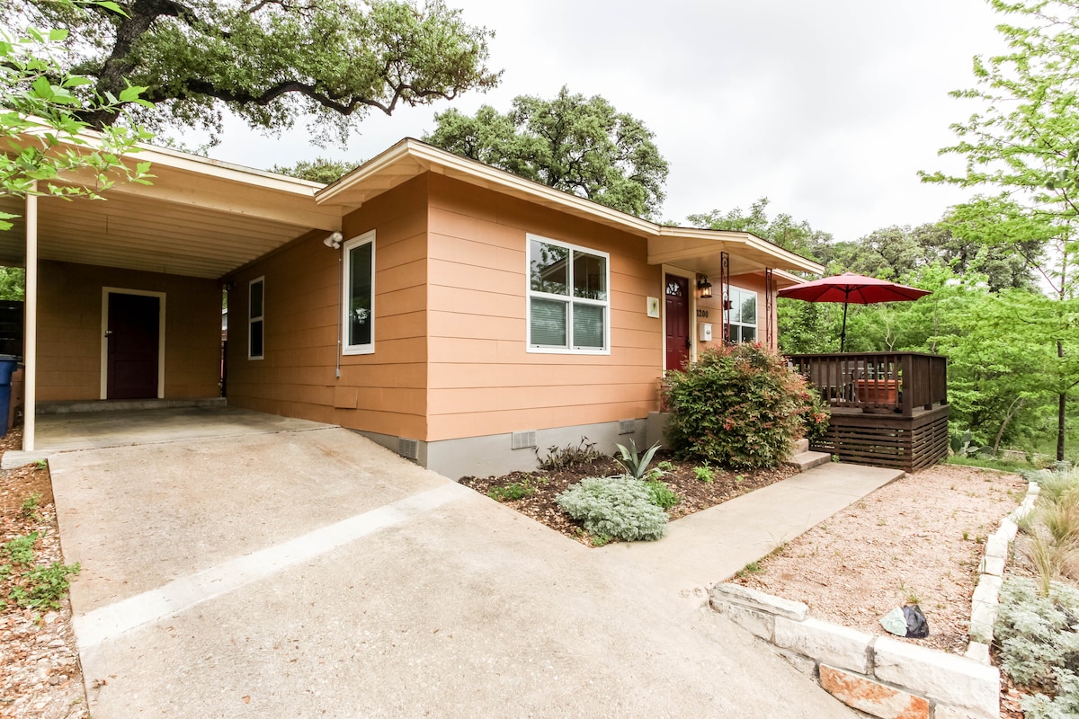 Hill House in Wonderful Bouldin!