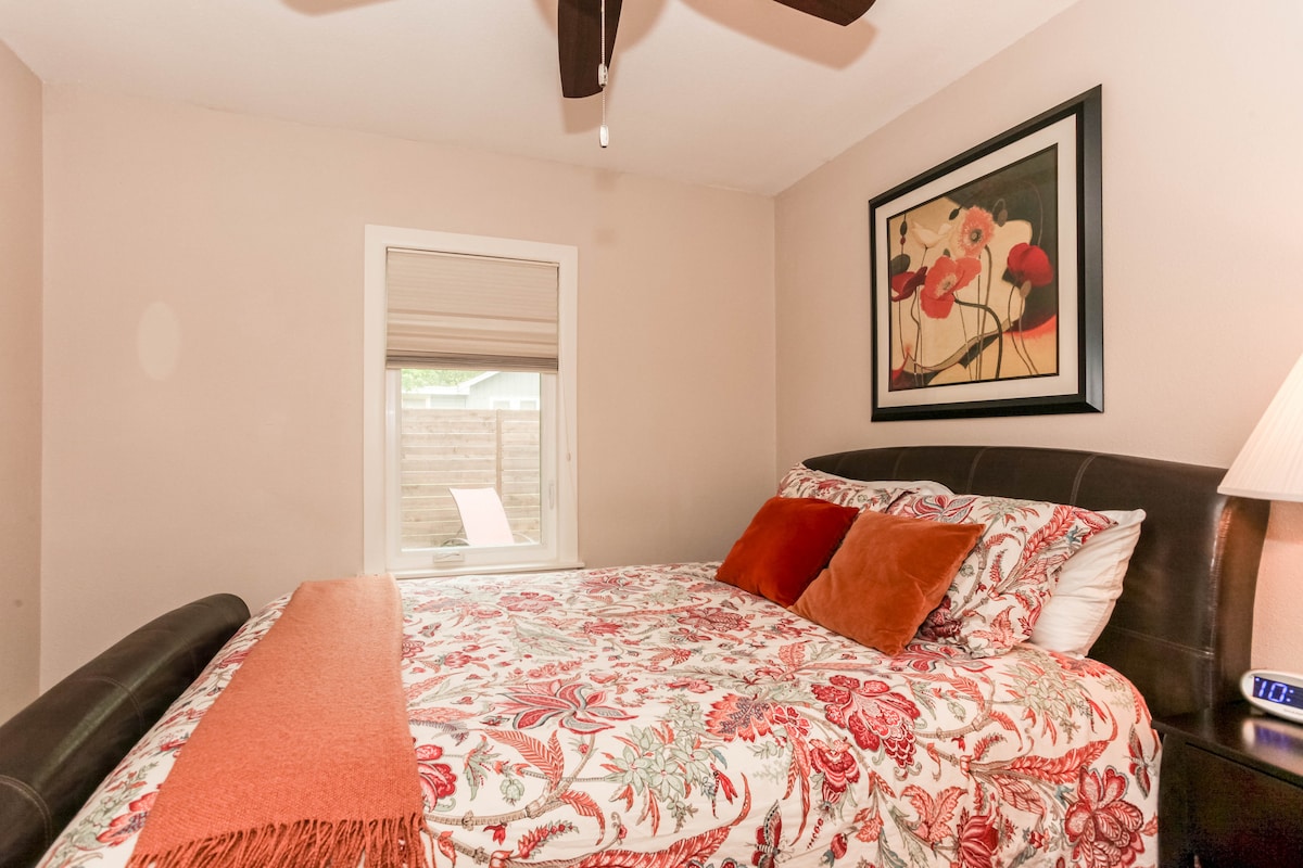 Hill House in Wonderful Bouldin!