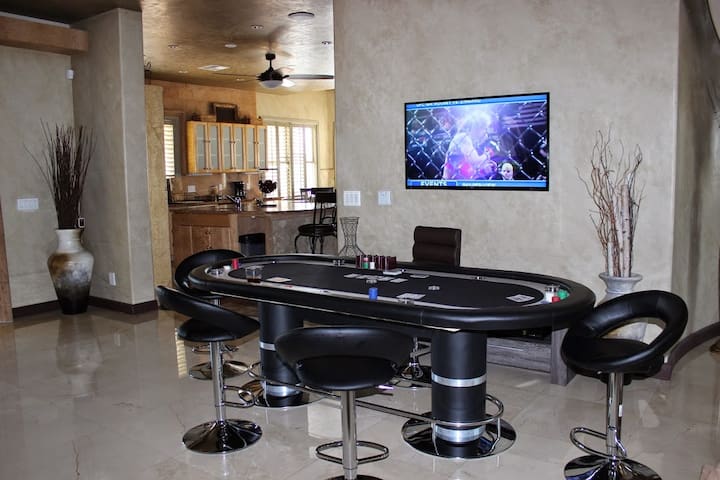 Luxury Desert Resort gallery image 3