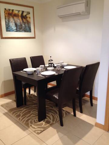 The Villa on Pine Tree Avenue gallery image 2