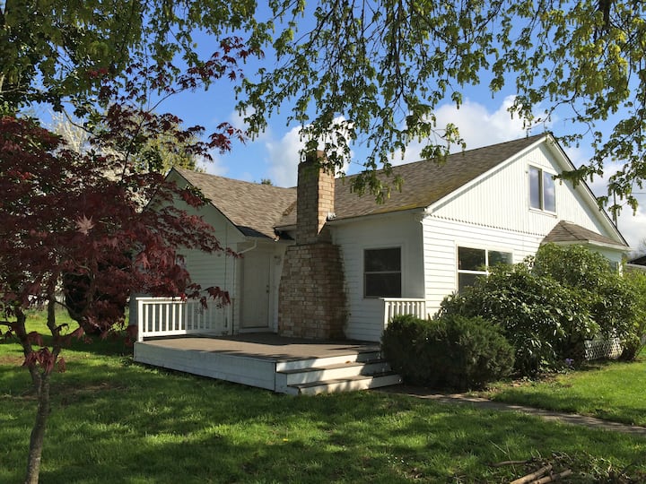 Creative Farmhouse