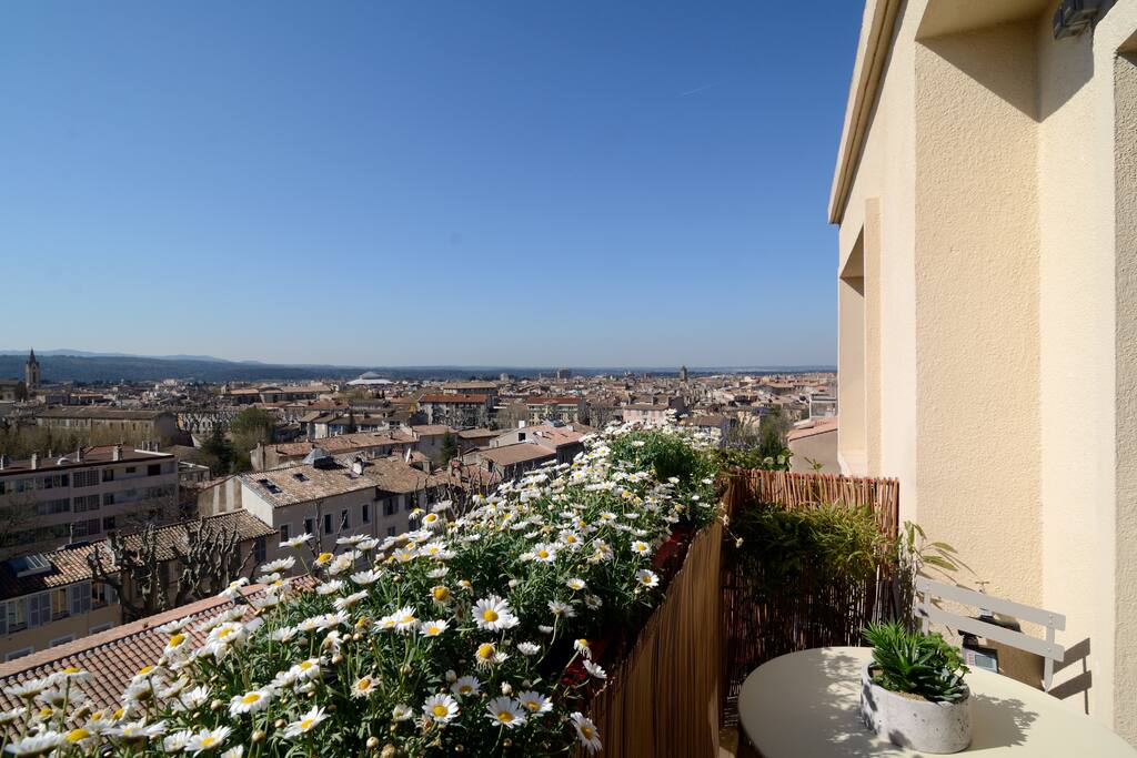 Vue sur Aix depuis le balcon