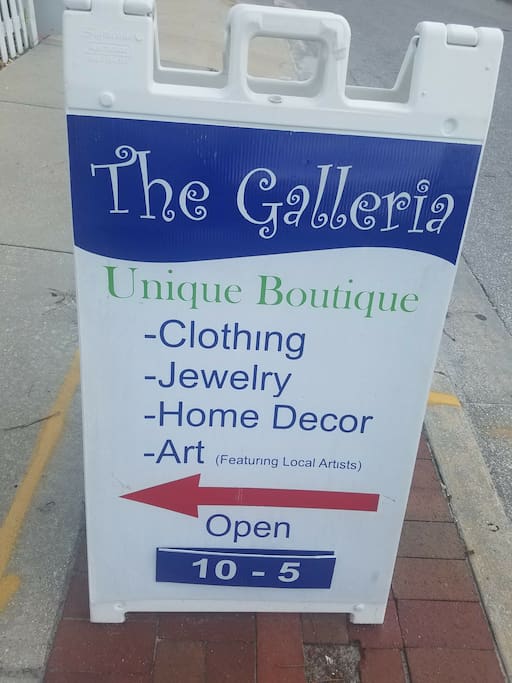 Shopping in Safety Harbor