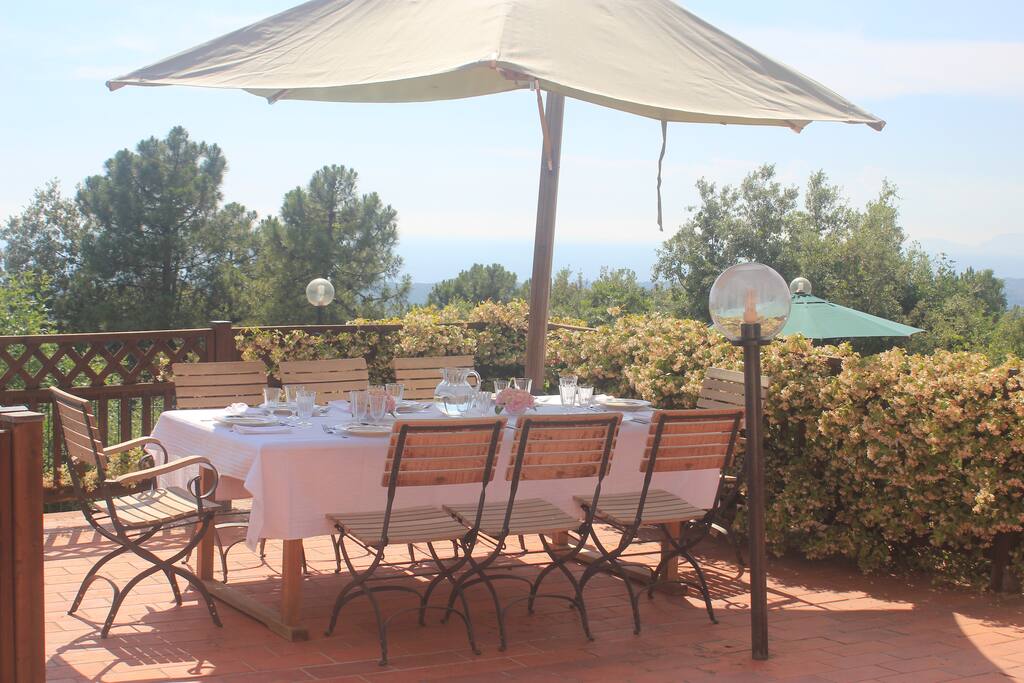 Tavola apparecchiata - Outdoor Set Table