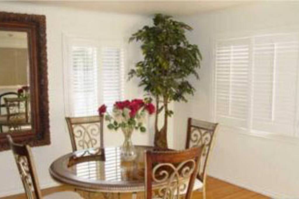 Kitchen/Dining