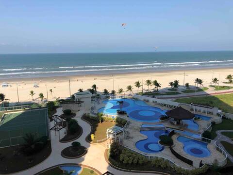 Apt foot in the sand, insider view for family