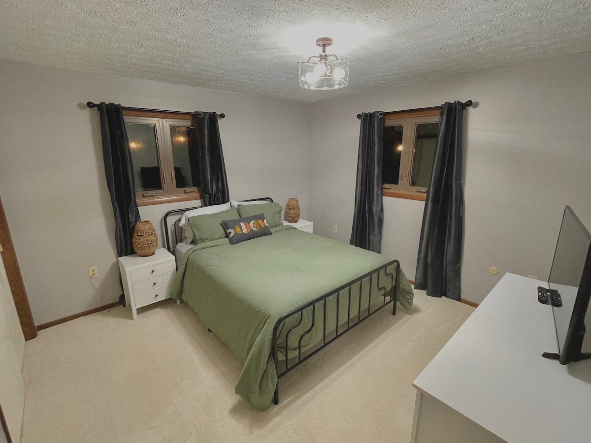 Главна спална соба на главниот кат. 