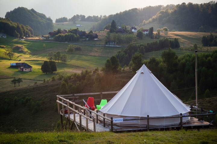 Ursa Mica Glamping Resort Ciocanu Dambovicioara Rucar Romania 5 Guest Reviews Book Hotel Ursa Mica Glamping Resort