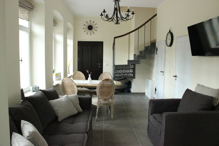 Vacation Apartment On The Elbe In Dresden - ドレスデン