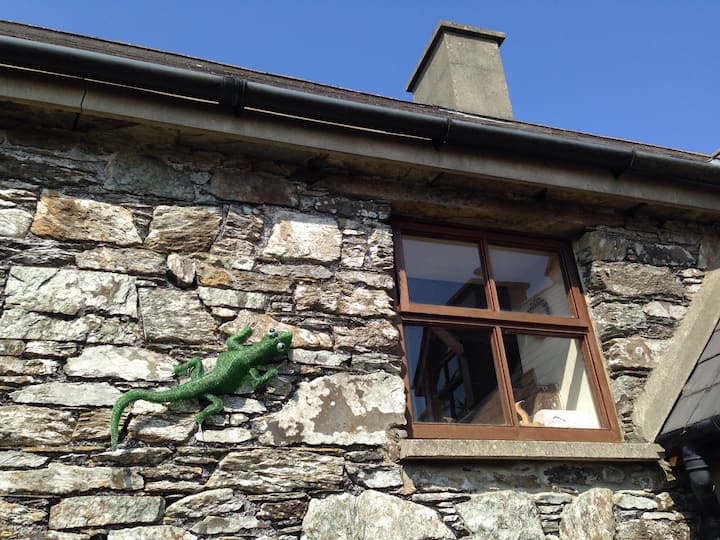 Muddy Cottage, Ballincolla, Union Hall Houses for Rent in Union Hall