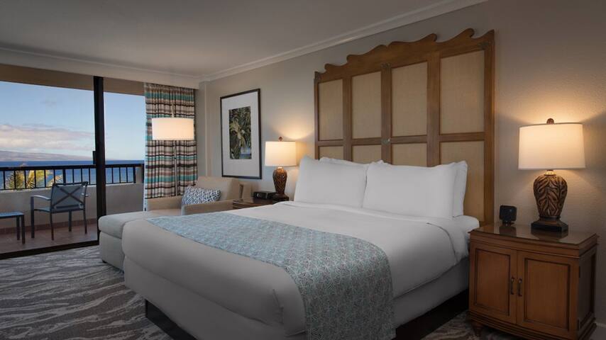 Prime Oceanfront Maui Marriott 2BR 3BA Condo gallery image 5